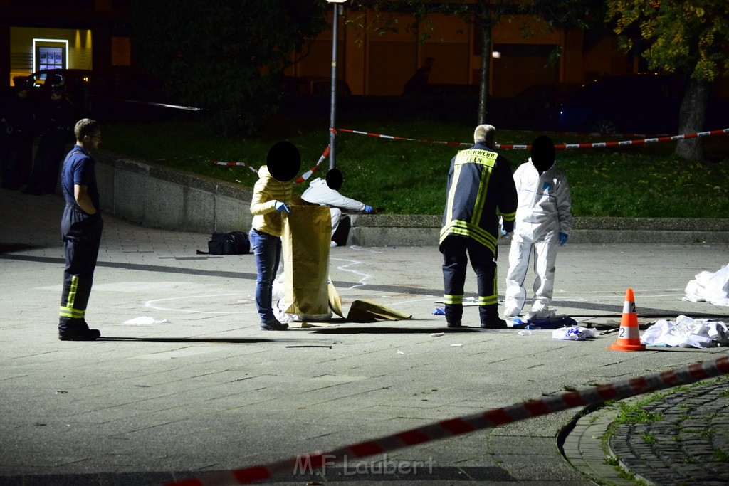 Einsatz BF Messerstecherei Koeln Neustadt Nord Eberplatz Platzmitte P189.JPG - Miklos Laubert